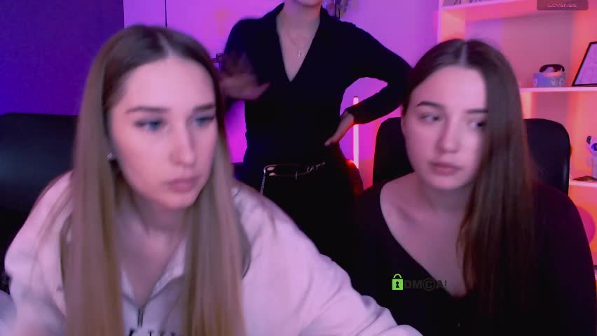 leslie_bird Live Sex April 10, 2026