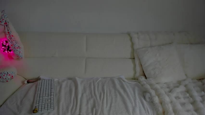 bella_hot77 Live Sex April 10, 2026