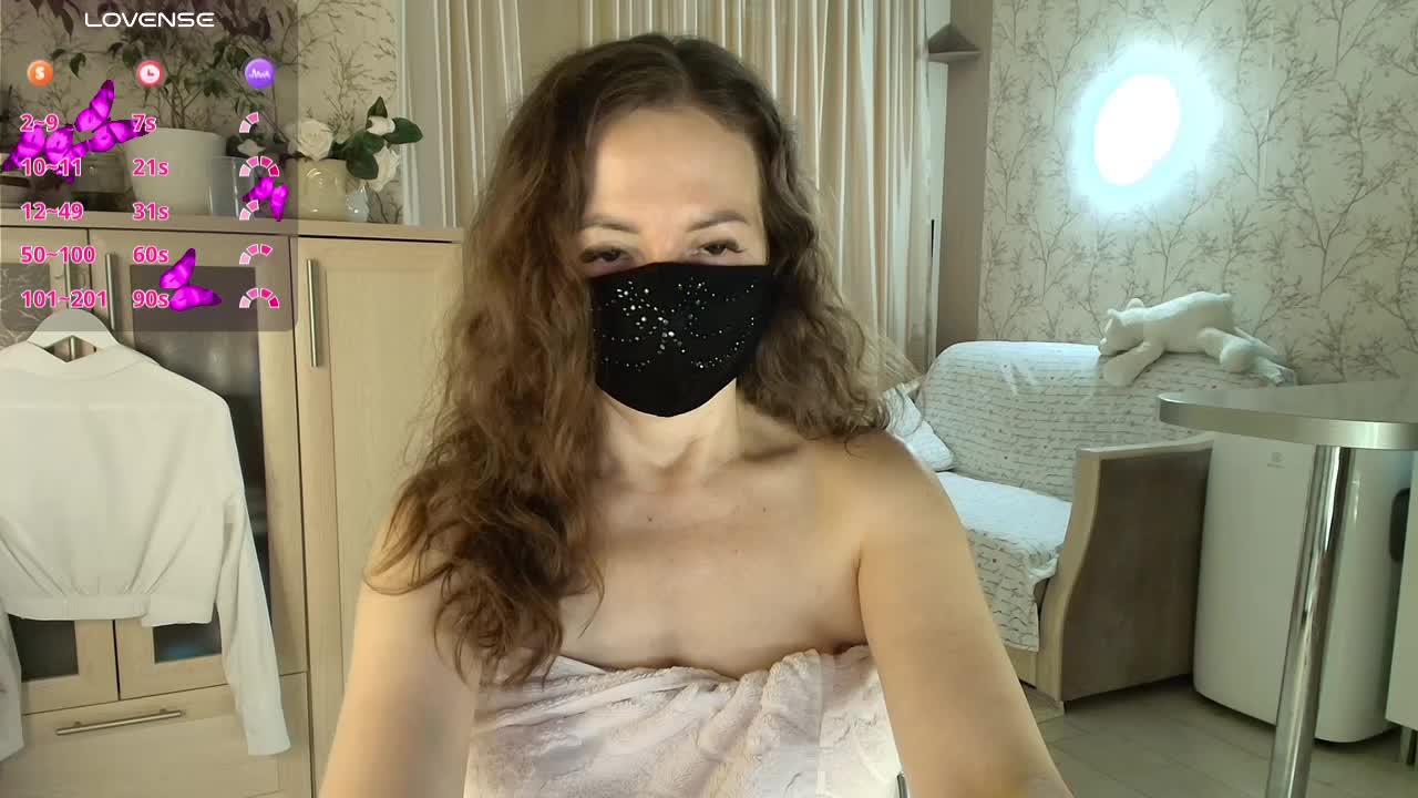 RedAura Live Sex April 10, 2026