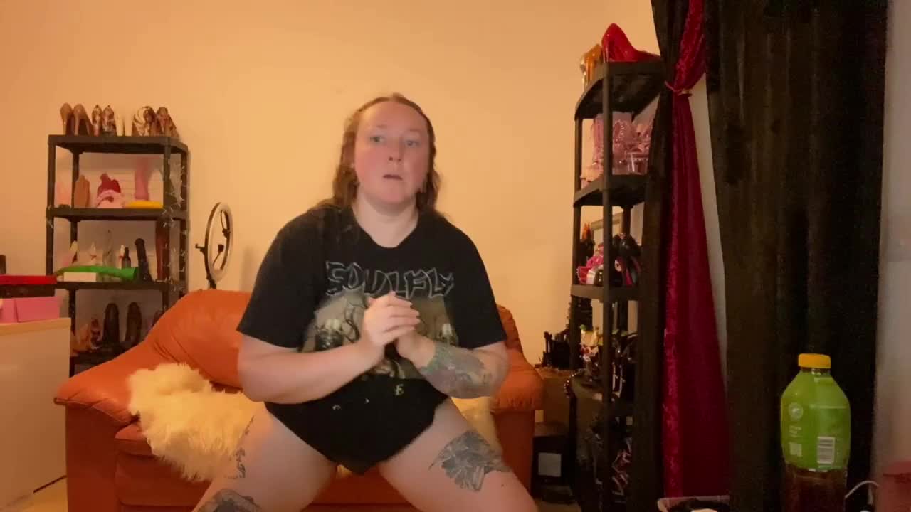 NylonQueen Live Sex April 10, 2026