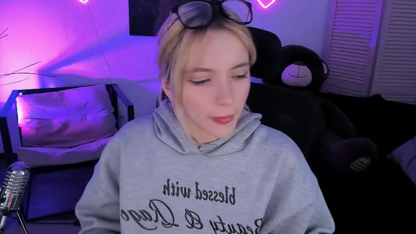 aurorawrenfield Live Sex April 10, 2026