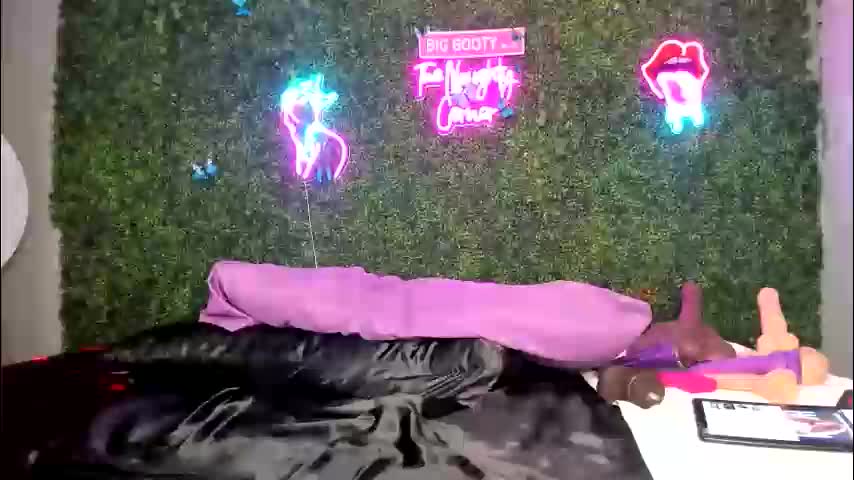 bigbuttsarena Live Sex April 11, 2026
