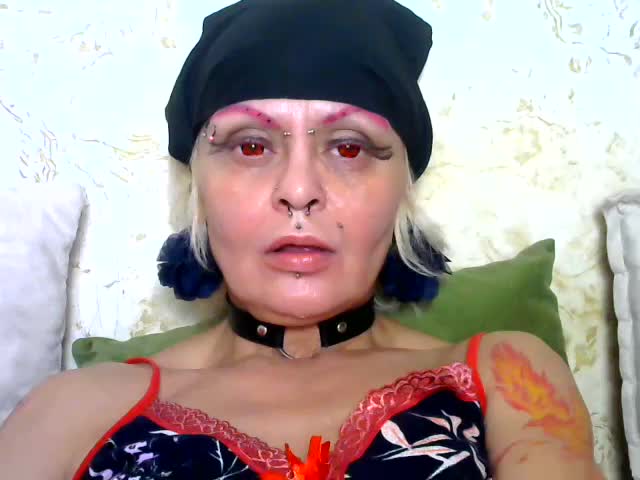 GardenerofIllusions Live Sex April 11, 2026