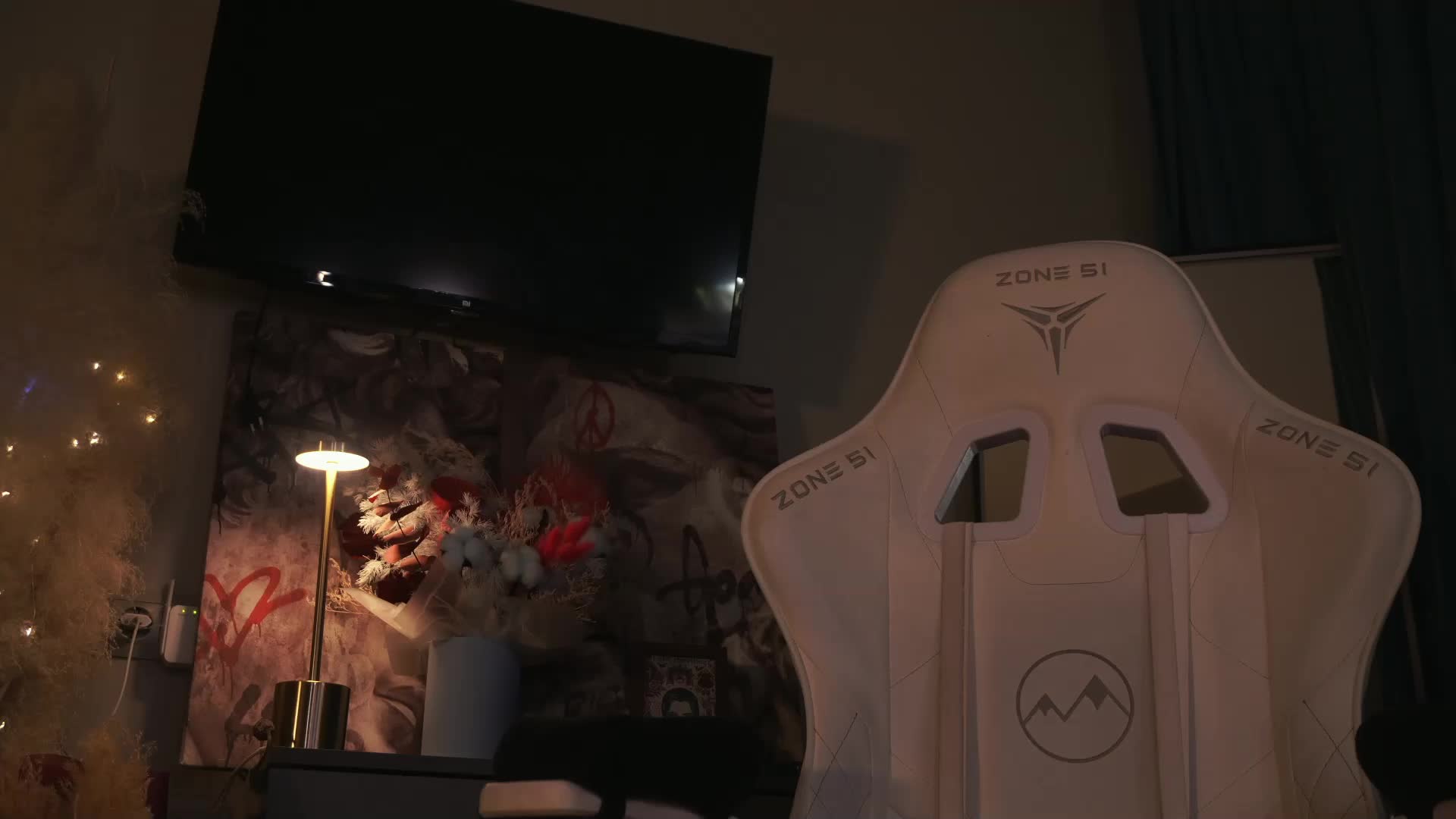 MiniNika Live Sex April 11, 2026