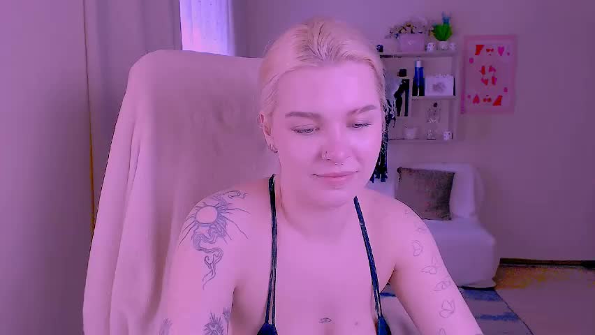 hot_blonda_ Live Sex April 11, 2026