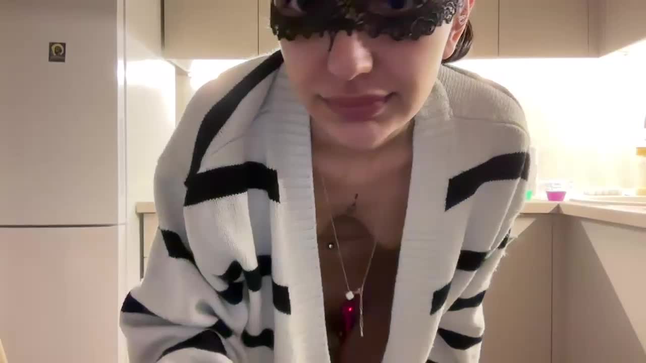 LunaVelvetxx Live Sex April 11, 2026