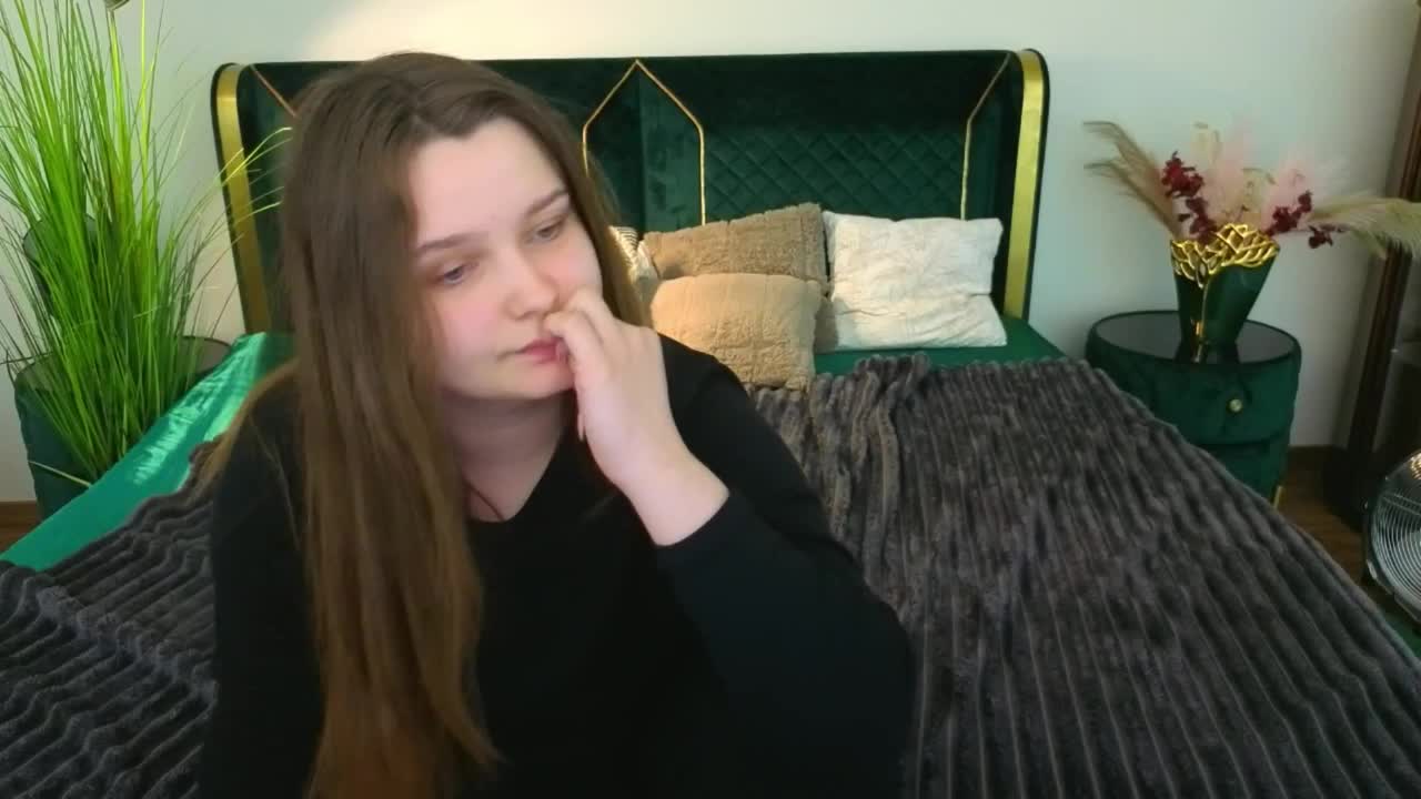 MagikPeachh Live Sex April 11, 2026