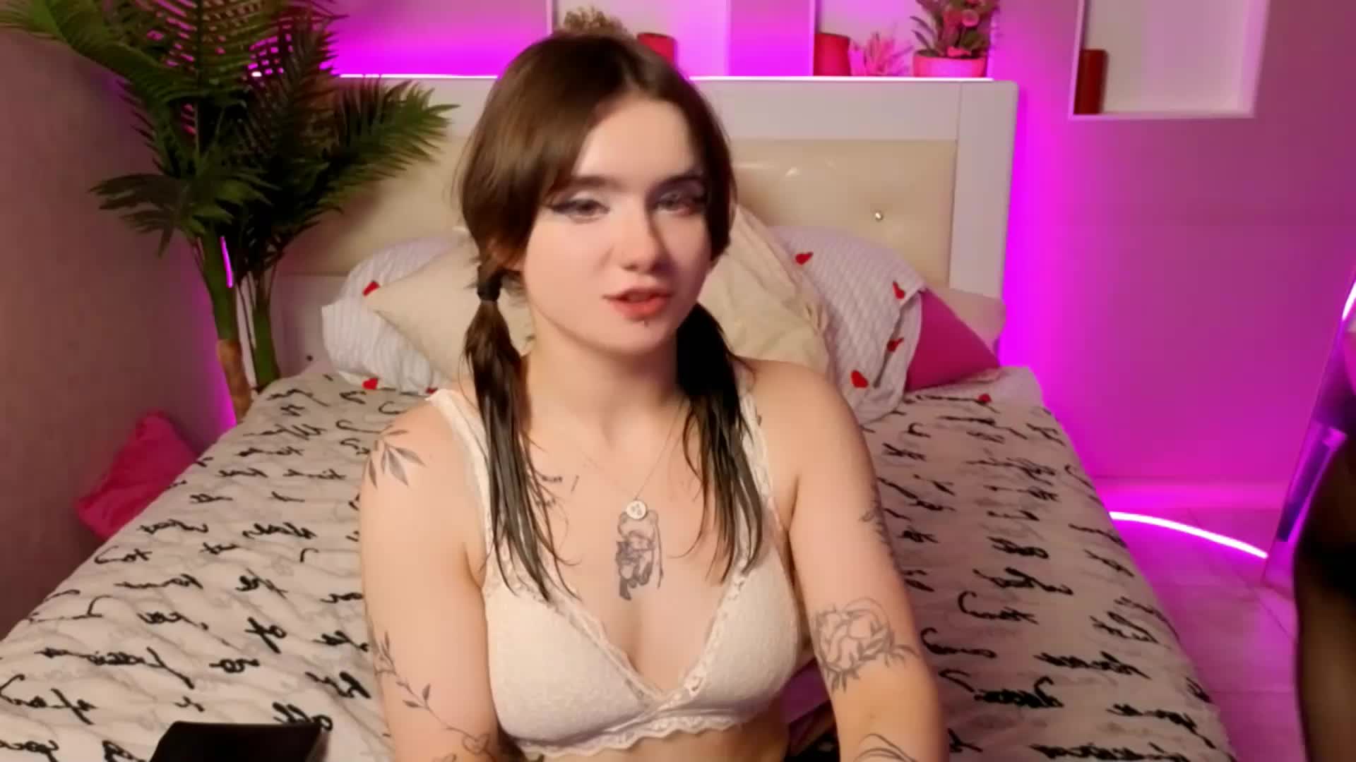 MaoandLulu Live Sex April 11, 2026