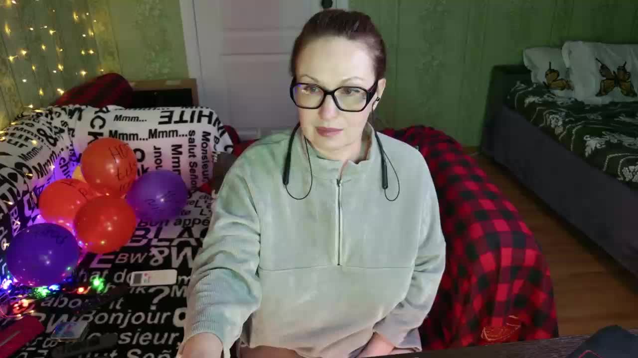MeganIris Live Sex April 12, 2026