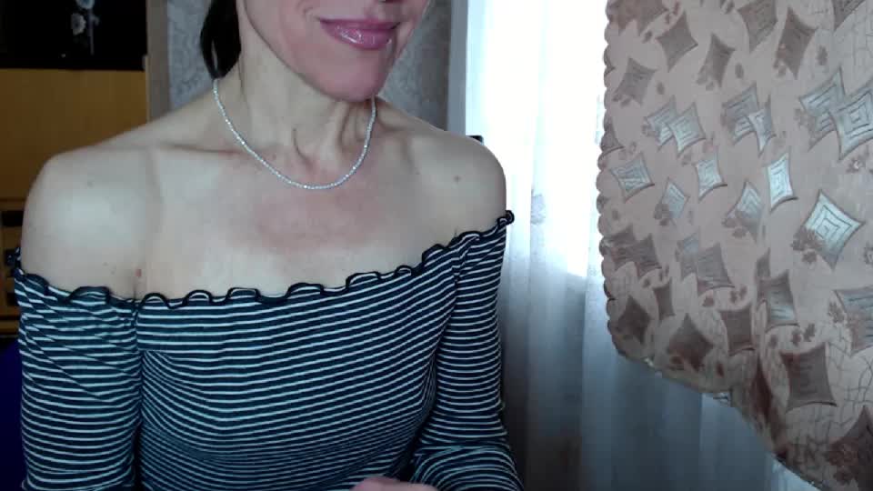 LadyL09 Live Sex April 12, 2026