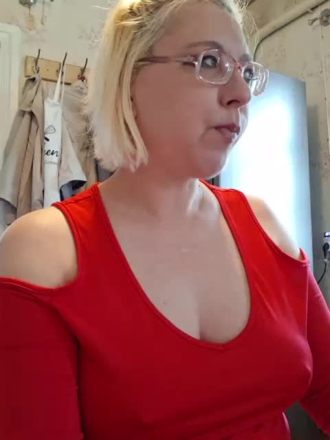 Vika211 Live Sex April 12, 2026
