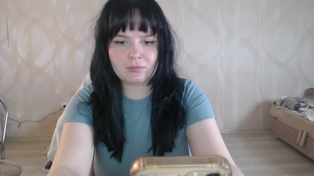 Lizzi-Peach Live Sex April 12, 2026