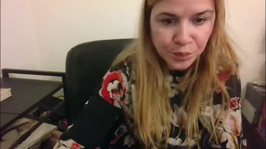 artsyandcraftsy_ Live Sex April 12, 2026