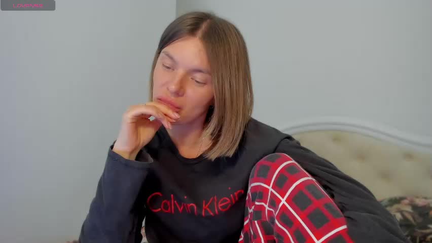 lallie_ Live Sex April 12, 2026