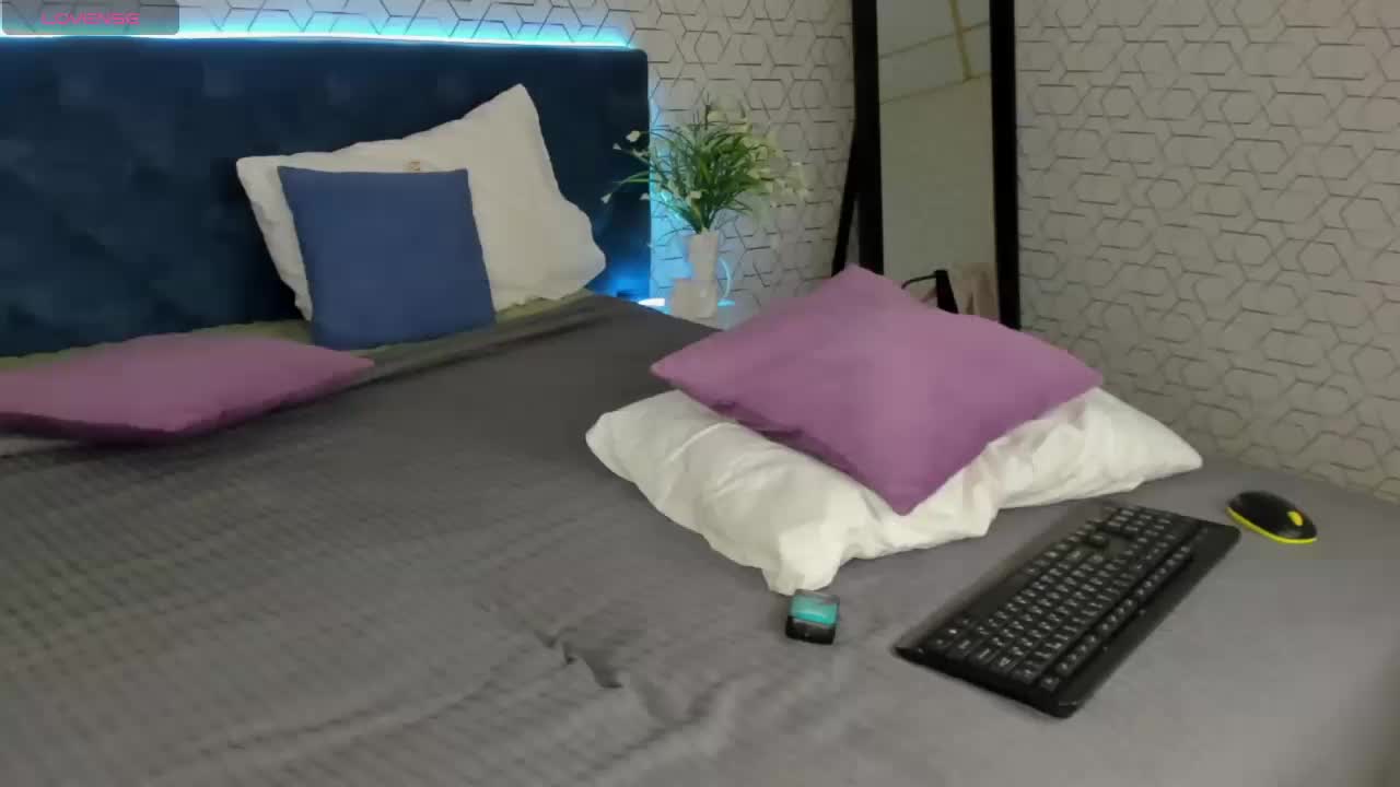 Mariel-Brown Live Sex April 12, 2026