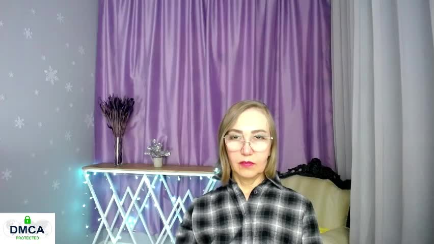 queen_a_n_i Live Sex April 12, 2026