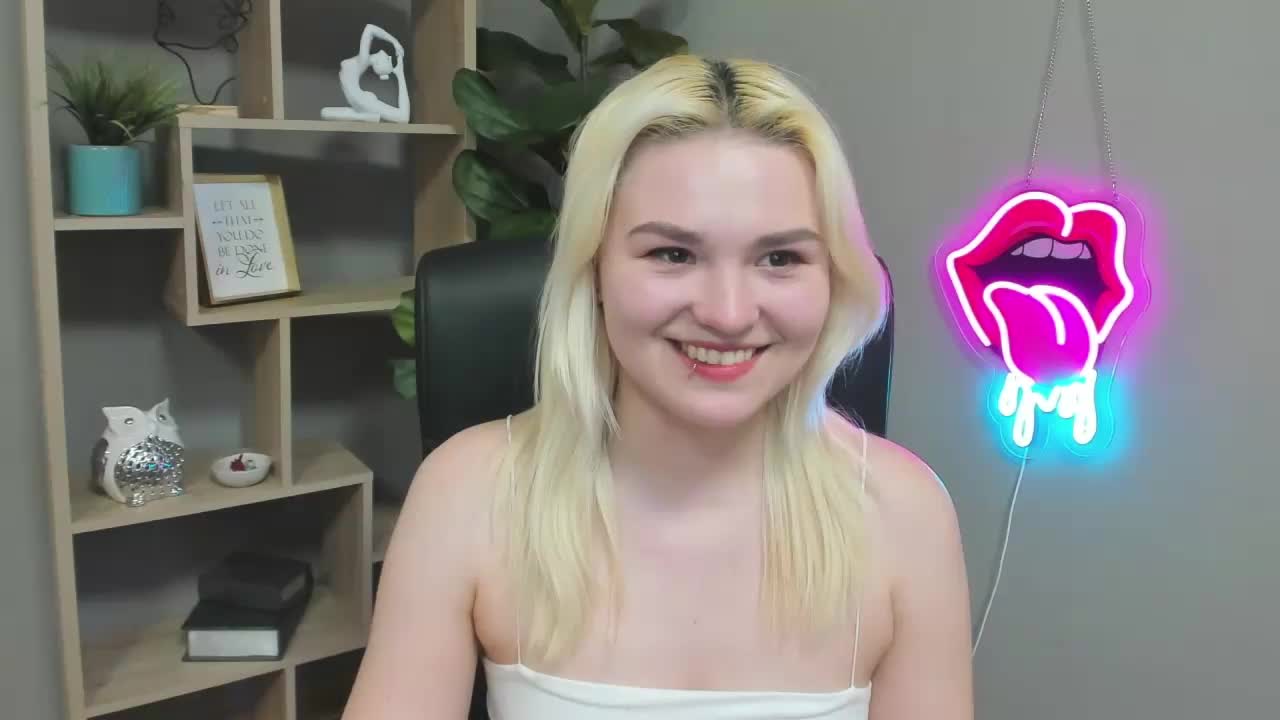 SweetLilyxo Live Sex April 13, 2026