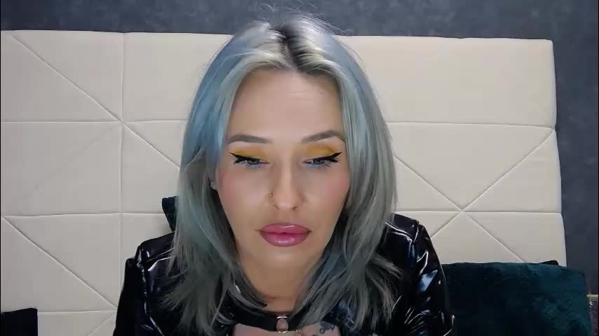 issasmyth Live Sex April 13, 2026