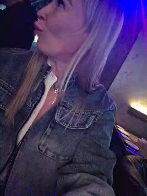 Blondi_Love Live Sex April 13, 2026