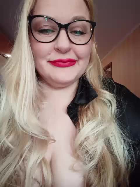 Pretty_NYUSHA Live Sex April 13, 2026