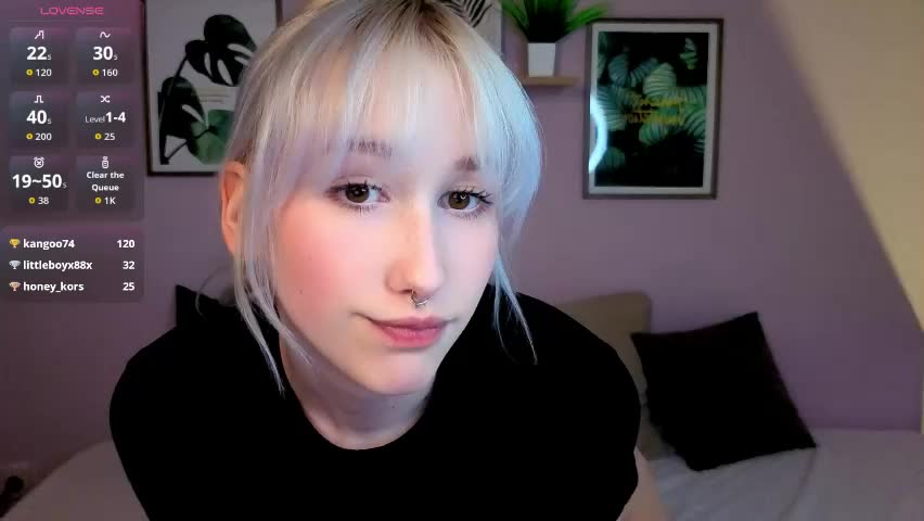chrome_heartz Live Sex April 13, 2026
