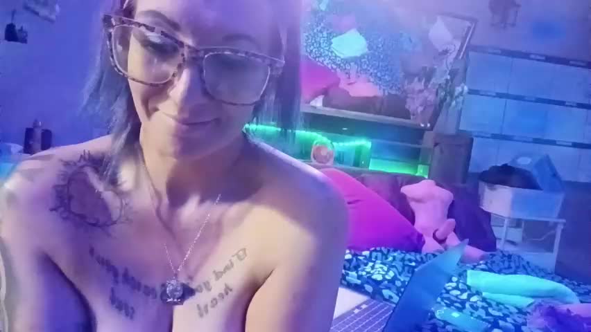 kikilovespartylights Live Sex April 13, 2026