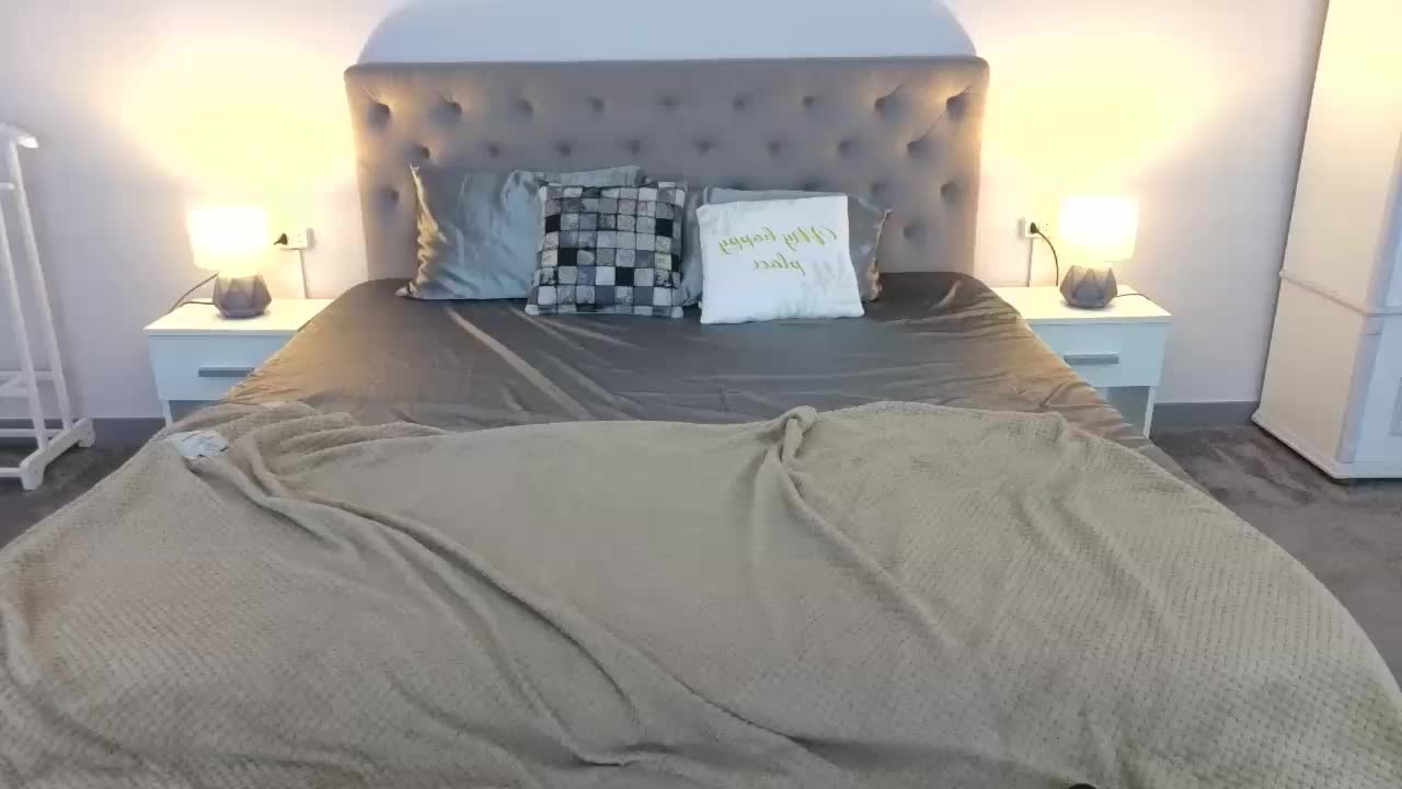 NikkiGold Live Sex April 13, 2026