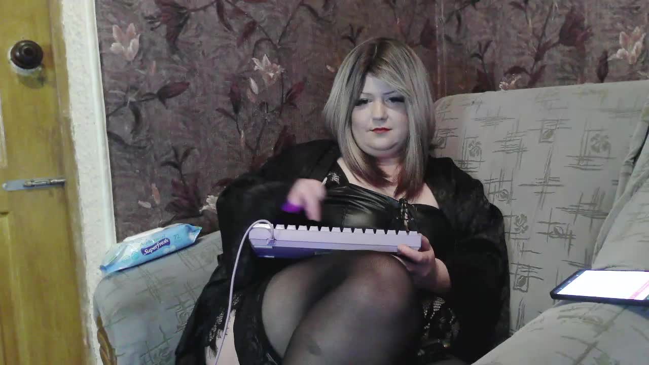 SanLuna Live Sex April 13, 2026