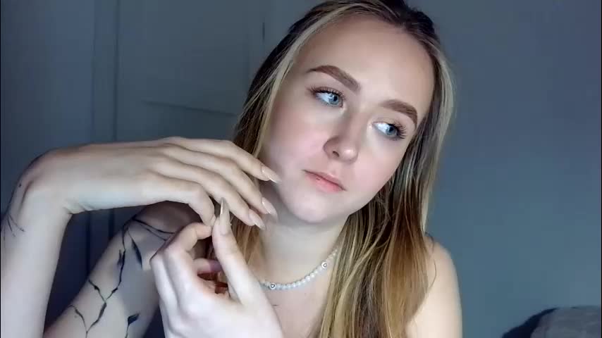 lulu_baby1 Live Sex April 13, 2026