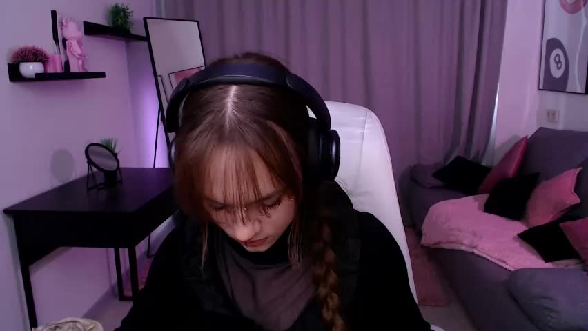 jamie_chung Live Sex April 13, 2026