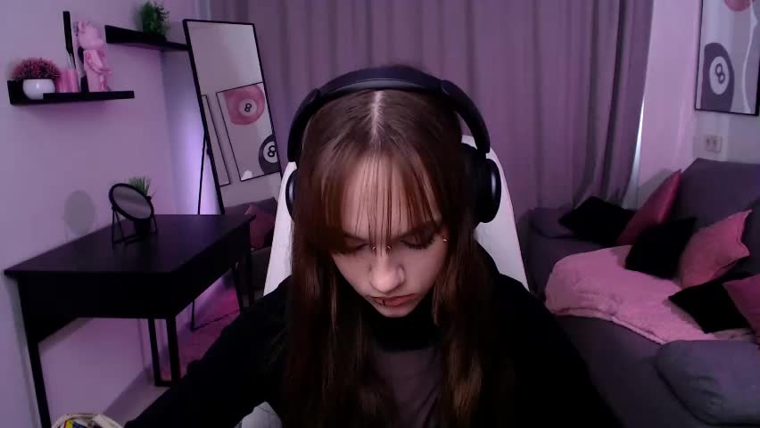 jamie_chung Live Sex April 13, 2026