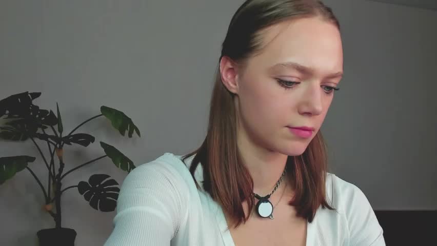sweet__piece Live Sex April 14, 2026