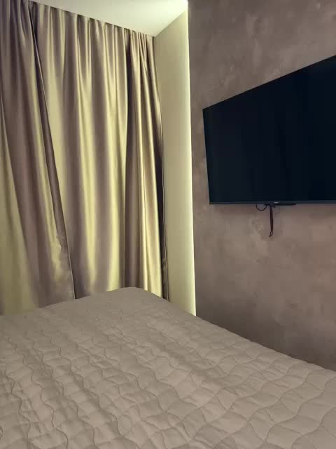 BonnieMur Live Sex April 14, 2026