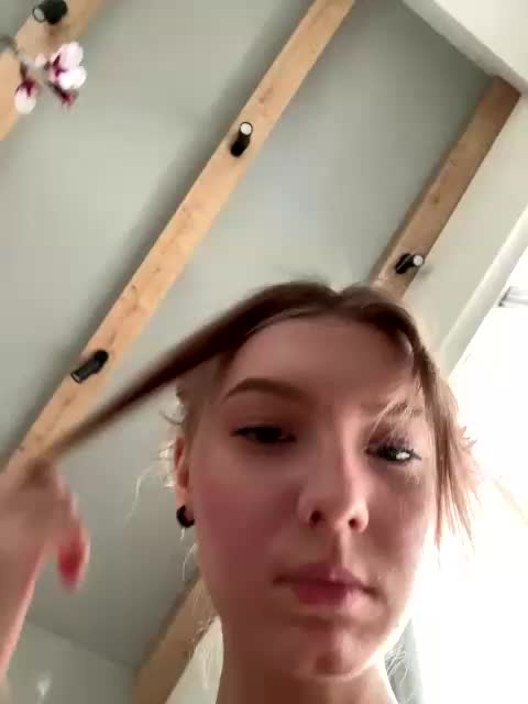 -Nezukoo- Live Sex April 14, 2026