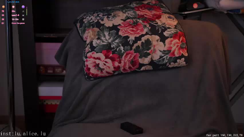 alicelu_ Live Sex April 14, 2026