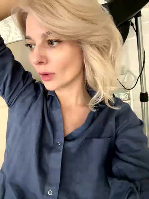 -Molly- Live Sex April 14, 2026