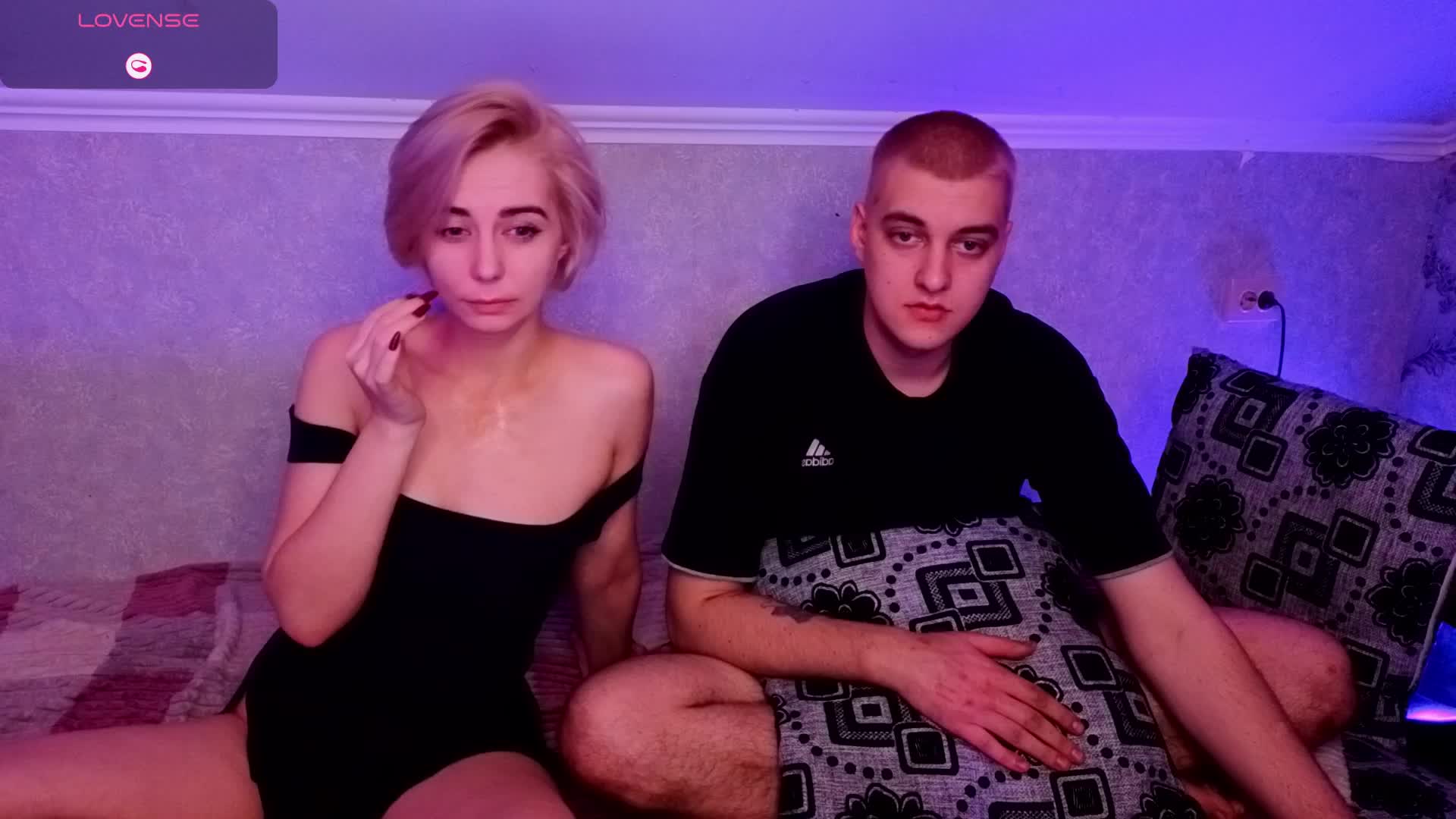 BlondIce Live Sex April 14, 2026