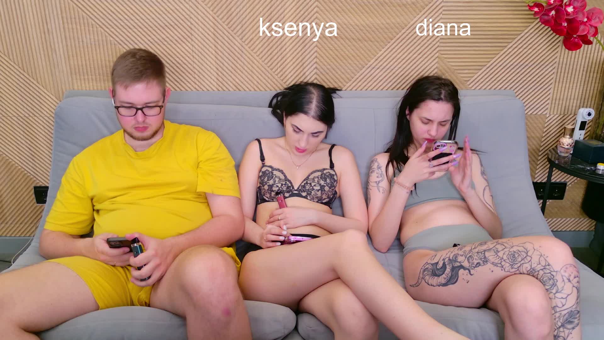 WebcamSlut Live Sex April 14, 2026