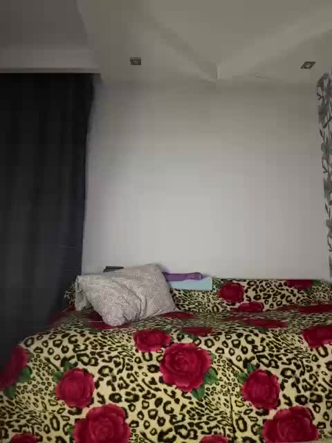 Eva-Bella Live Sex April 14, 2026