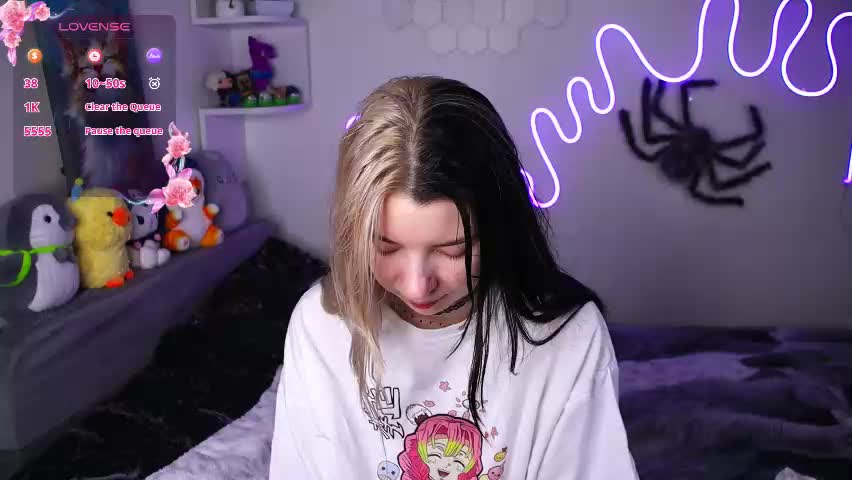 emmie_everly Live Sex April 14, 2026
