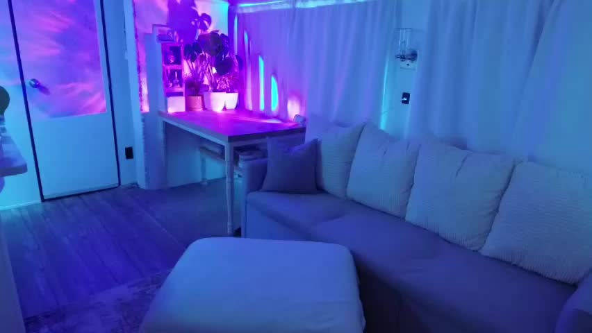 l_and_elle Live Sex April 14, 2026