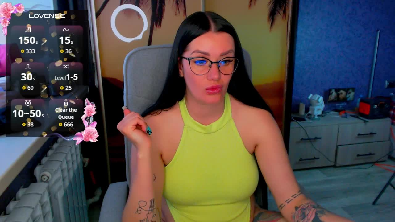 goldenwitchx Live Sex April 14, 2026