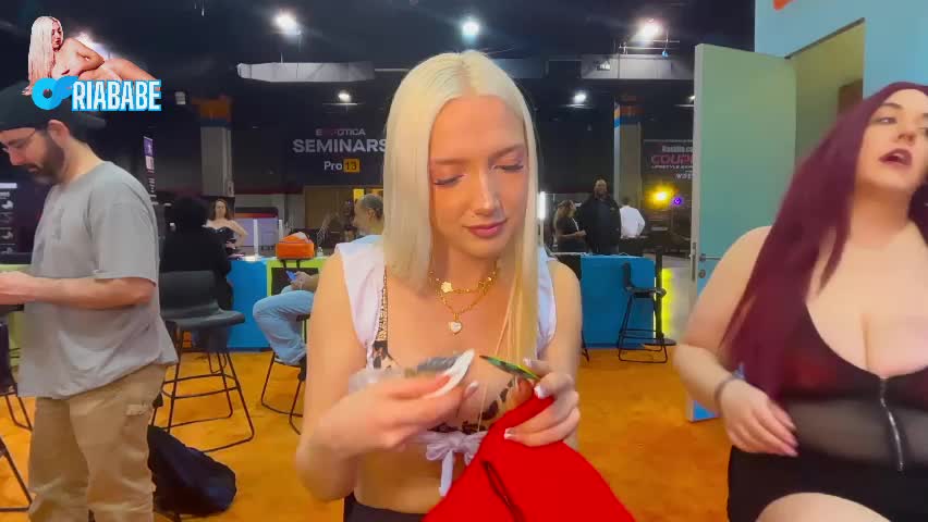 riababe Live Sex April 14, 2026