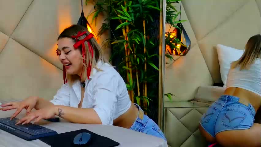 chloevee Live Sex April 14, 2026