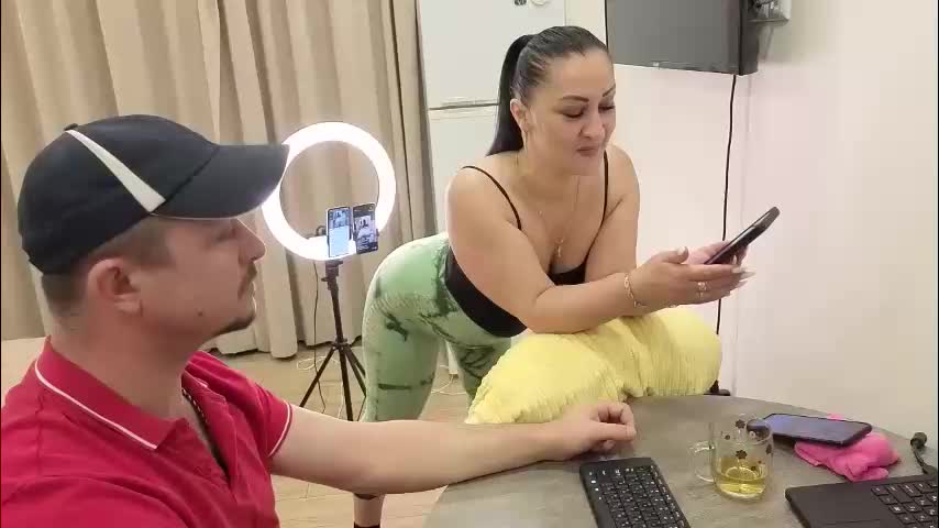 best_ass2000 Live Sex April 14, 2026