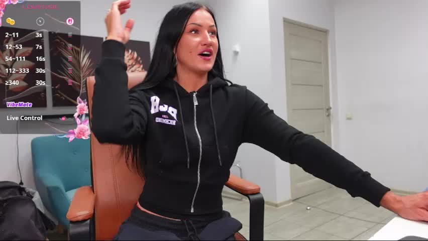 agelina_summer Live Sex April 14, 2026