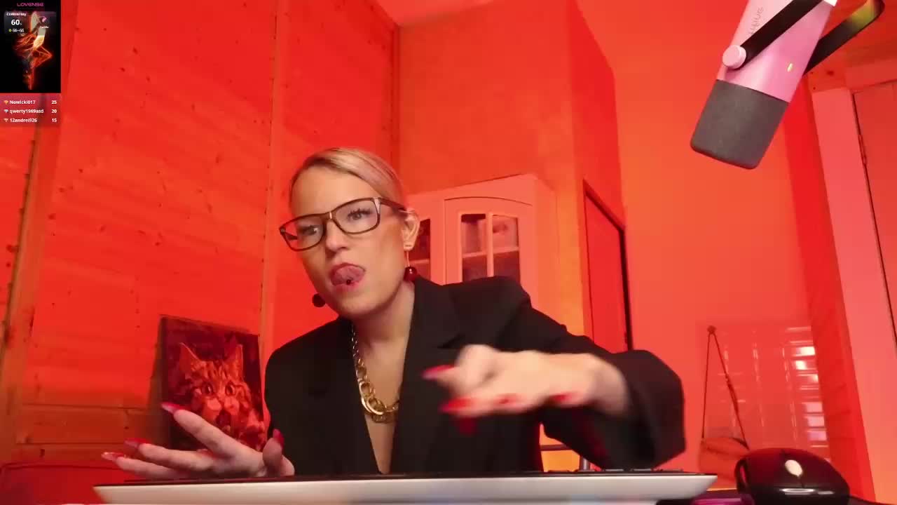 Findom_Lady_Shine Live Sex April 14, 2026