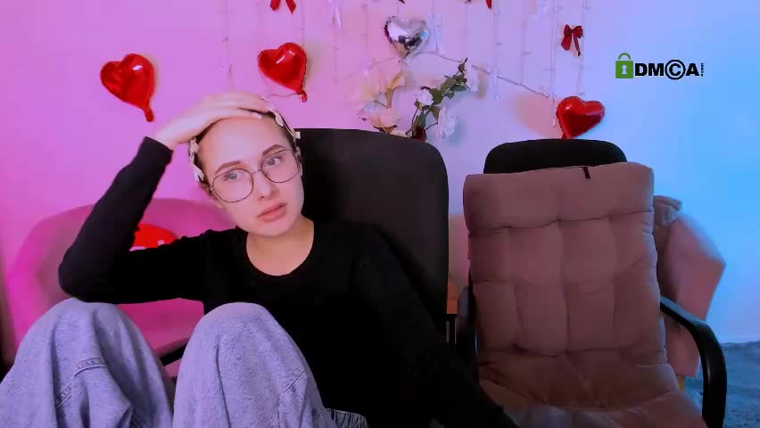 mona_cloud Live Sex April 14, 2026