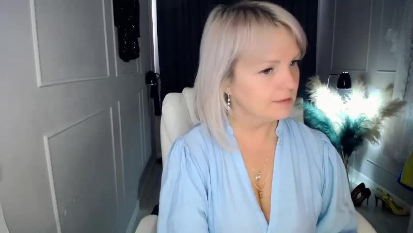 emmmam Live Sex April 14, 2026