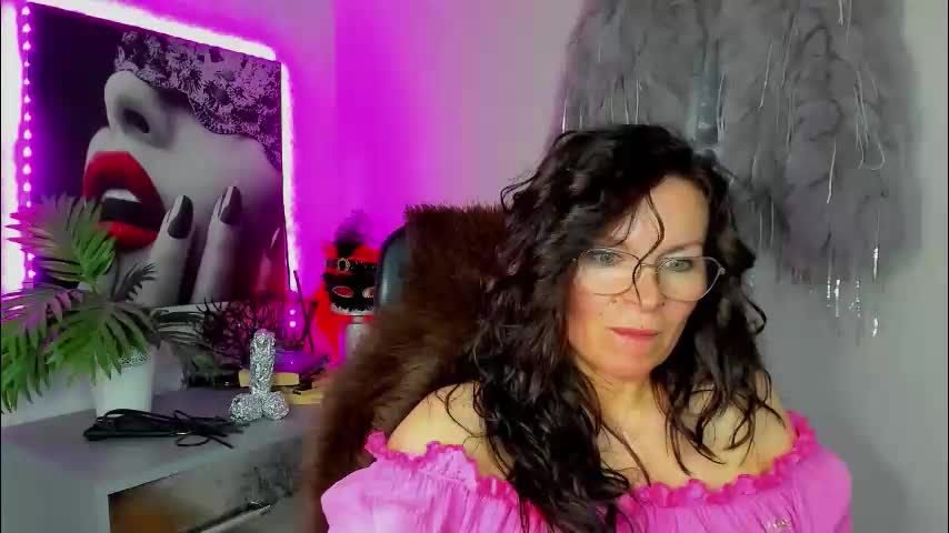 helen_79 Live Sex April 15, 2026